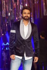Jackky Bhagnani as Guest For Manish Malhotra At LFW Winter Festive 2017 on 20th Aug 2017 (132)_599aa36b426a9.JPG