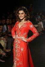 Taapsee Pannu Walks Ramp For Divya Reddy At LFW Winter Festive 2017 on 20th Aug 2017 (27)_599a8c91947aa.JPG