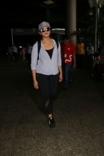 Huma Qureshi Spotted At Airport on 21st Aug 2017 (8)_599bcda6a8cd1.JPG