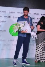 Hrithik Roshan at the Launch Of Rado Sports Collection & New Boutique Inauguration on 22nd Aug 2017 (8)_599d3ef37cd2b.JPG