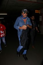 Jackie Shroff Spotted At Airport on 23rd Aug 2017 (7)_599e712b32aa9.JPG