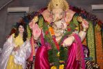 Urvashi Rautela Visit Andheri Cha Raja To Take Blessing Of Bappa on 28th Aug 2017 (28)_59a5086dcd544.JPG