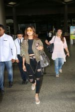 Shilpa Shetty Spotted At Airport on 1st Sept 2017 (10)_59aa4b815ef09.JPG