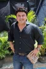 Ali Asgar On Location Of A New Chat Show on 3rd Sept 2017 (10)_59ae4aeb87395.JPG