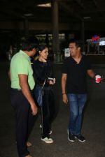 Genelia D_Souza Spotted At Airport on 4th Sept 2017 (12)_59ae4b8eacb6e.JPG