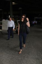 Kalki Koechlin Spotted At Airport on 4th Sept 2017 (4)_59ae4b975cffd.JPG