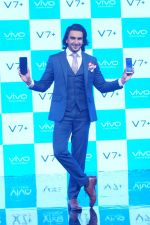 Ranveer Singh at the Launch Of Vivo V7+ Flagship Device on 7th Sept 2017 (151)_59b24a58877cd.JPG
