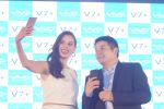 Evelyn Sharma at the Launch Of Vivo V7 Plus on 11th Sept 2017 (34)_59b784d8b85b6.JPG
