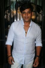 Ravi Kishan at the Special Screening Of Film Lucknow Central on 13th Sept 2017 (9)_59ba2521dca34.jpg