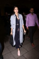 Anushka Sharma Spotted At Airport on 14th Spt 2017 (2)_59bb83ff28e92.JPG