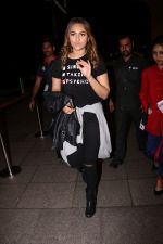 Sonakshi Sinha Spotted At Airport on 14th Sept 2017 (1)_59bb84b253d6d.JPG