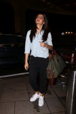 Suvreen Chawla Spotted At Airport on 14th Sept 2017 (8)_59bb8502970f8.JPG