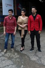 Gautam Rode, Zareen Khan, Abhinav Shukla promote Aksar 2 on the Sets Of Comedy Show Comedy Dangal on 17th Sept 2017 (84)_59bf732ecfce4.JPG