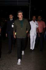 Anil Kapoor Spotted At Airport on 23rd Sept 2017 (3)_59c6002a9379e.JPG