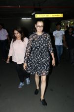 Dia Mirza Spotted At Airport on 23rd Sept 2017 (1)_59c65ed12d493.JPG