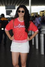 Saiyami Kher Spotted At Airport on 26th Sept 2017 (12)_59ca034dc64d5.JPG