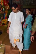 Kajol At Durga Puja 2017 on 27th Sept 2017 (57)_59ccc675a017c.JPG