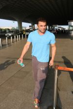 Sohail Khan Spotted At Airport on 28th Sept 2017 (1)_59cce2f7a3513.JPG