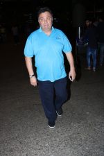Rishi Kapoor Spotted At Airport on 30th Sept 2017 (11)_59d2356b06b6e.JPG