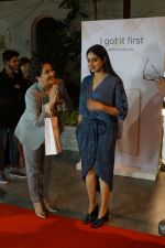 Sridevi, Boney Kapoor at the Launch Of IPhone 8 & IPhone 8+ At iAzure on 29th Sept 2017 (48)_59d21ef619d0b.JPG