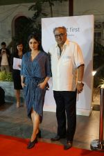 Sridevi, Boney Kapoor at the Launch Of IPhone 8 & IPhone 8+ At iAzure on 29th Sept 2017 (55)_59d21ddfa7827.JPG