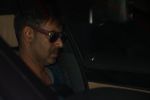 Ajay Devgan Spotted At Airport  on 3rd Oct 2017 (1)_59d52e1b1acd2.JPG