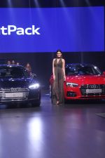 Kriti Sanon at the Red Carpet Of Luxury & Fashion As Hello! & Audi on 6th Oct 2017 (6)_59d77e39bb10a.JPG