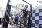 Tiger Shroff at the launch of Skechers Go Run 5 running Shoes on 6th Oct 2017 (123)_59d8a7930cc19.JPG