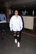 Huma Qureshi Spotted At Airport on 11th Oct 2017 (15)_59dedb60173a4.JPG