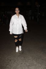 Huma Qureshi Spotted At Airport on 11th Oct 2017 (2)_59dedb4d03924.JPG