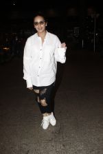 Huma Qureshi Spotted At Airport on 11th Oct 2017 (3)_59dedb4e35a4f.JPG