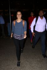 Shraddha Kapoor Spotted At Airport on 11th Oct 2017 (11)_59dedb65bd40e.JPG