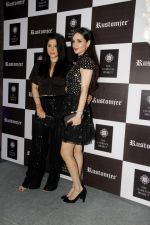 Anu Dewan, Maheep Kapoor at Exclusive Preview Of Rustomjee Elements on 14th Oct 2017 (50)_59e4367c6f0f6.jpg