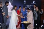 Deepika Padukone, Esha Deol, Hema Malini, Ahana Deol At Launch Of Hema Malini Biography Beyond The Dream Girl on 16th Oct 2017 (222)_59e586b007d45.JPG