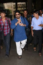 Arshad Warsi Spotted At Airport on 18th Oct 2017 (1)_59e821330ecea.JPG
