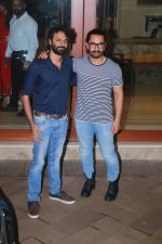 Aamir Khan at Sanjay Dutt_s Diwali party on 20th Oct 2017 (78)_59ec949a618a4.jpg