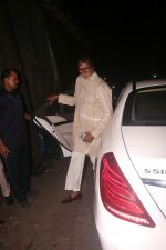 Amitabh Bachchan at Shabana Azmi_s Grand Diwali Bash on 20th Oct 2017 (29)_59ec8e7cd1f5b.JPG