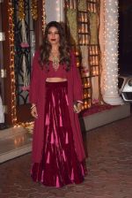 Bipasha Basu at Shilpa Shetty_s Diwali party on 20th Oct 2017 (94)_59eca51ed500e.jpg