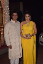 Isha Koppikar at Shilpa Shetty_s Diwali party on 20th Oct 2017 (90)_59eca5613c5e8.jpg