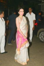 Karisma Kapoor at Anil Kapoor_s Diwali party in juhu home on 20th Oct 2017 (30)_59ecacde6f0c1.jpg