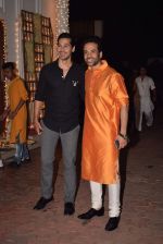 Tusshar Kapoor at Shilpa Shetty_s Diwali party on 20th Oct 2017 (99)_59eca683319ba.jpg