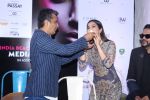Sophie Choudry, Vikram Phadnis At The Press Conference Of India Beach Fashion Week on 23rd Oct 2017 (41)_59eedf1fe5b22.JPG