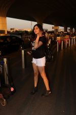 Adah Sharma Spotted At Airport on 25th Oct 2017 (12)_59f095c32e31e.JPG
