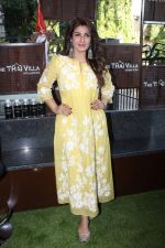Raveena Tandon at the Thai Villa on 24th Oct 2017 (14)_59f02c5e5e401.JPG