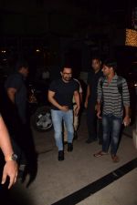 Aamir Khan at the Success Party Of Secret Superstar Hosted By Advait Chandan on 26th Oct 2017 (36)_59f2f036c7149.jpg