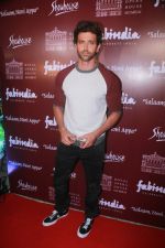 Hrithik Roshan at the Special preview of Salaam Noni Appa based on Twinkle Khanna_s novel at Royal Opera House in mumbai on 28th Oct 2017 (48)_59f547615e29e.jpg