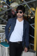 Himesh Reshammiya at the Launch Of The Voice India Kids Session 2 on 30th Oct 2017 (75)_59f8199e48eb8.JPG