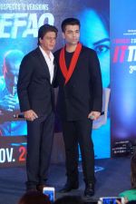 Shah Rukh Khan, Karan Johar at the launch of film Ittefaq on 30th Oct 2017 (41)_59f823ccd1fa5.JPG