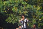 Shah Rukh Khan_s 52nd Birthday Celebration With Fans on 2nd Nov 2017 (298)_59fd80e7a4fdf.JPG