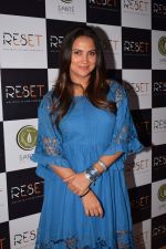  Lara Dutta at the Launch Of Fitness Centres Reset on 5th Nov 2017 (15)_5a0145f30221d.jpg